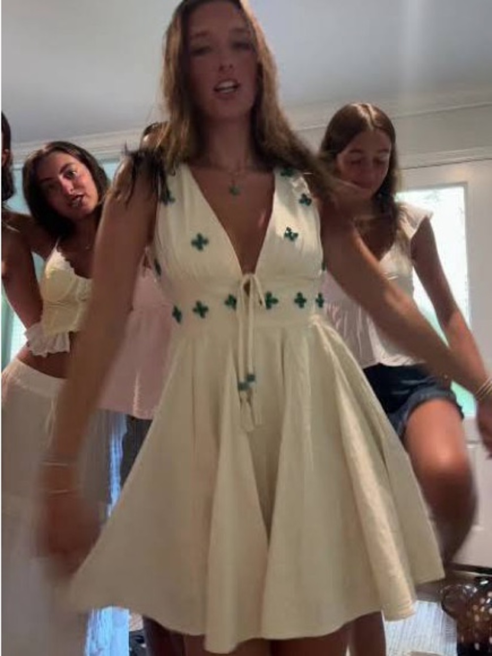 NWT House of Harlow Cream Dress - Picture 16 of 16